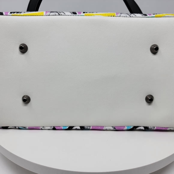 Handmade Character Black & White Pastel Hand Crafted Vinyl Hiraeth Handbag - Picture 7 of 7
